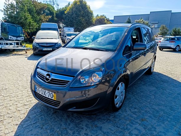Opel Zafira · Ano 2011