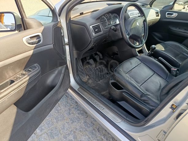 Peugeot 307 · Ano 2003