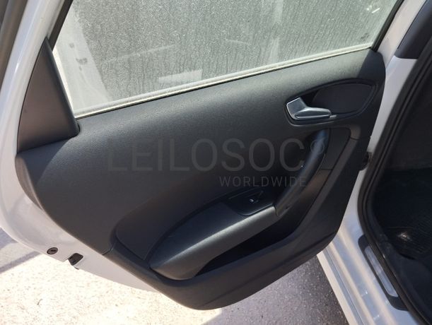 Audi A1 Sportback · Ano 2013