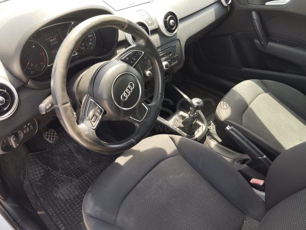 Audi A1 Sportback · Ano 2013