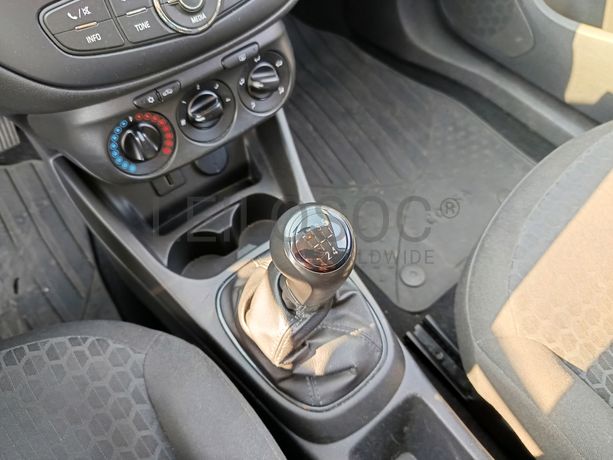 Opel Corsa · Ano 2017