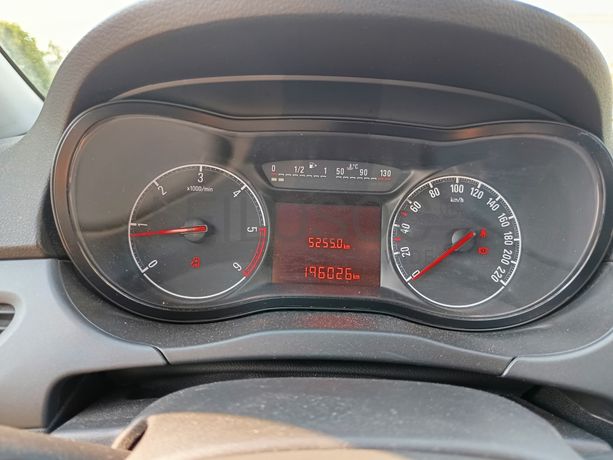 Opel Corsa · Ano 2017