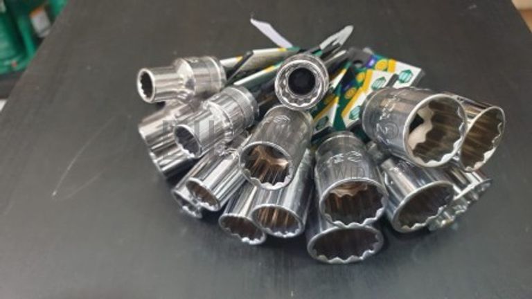 CONJUNTO 18 CHAVES DE CAIXA 12 PONTOS DE 1/2"