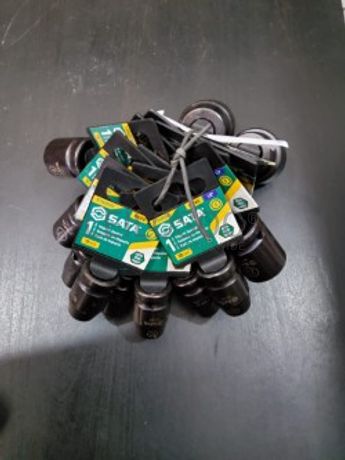 CONJUNTO 18 CHAVES DE IMPACTO 6 PONTOS DE 1/2"