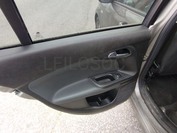 Fiat Tipo · Ano 2018