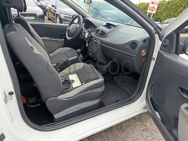 Renault Clio · Ano 2010