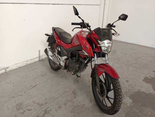 HONDA CB 125 F · Ano 2015
