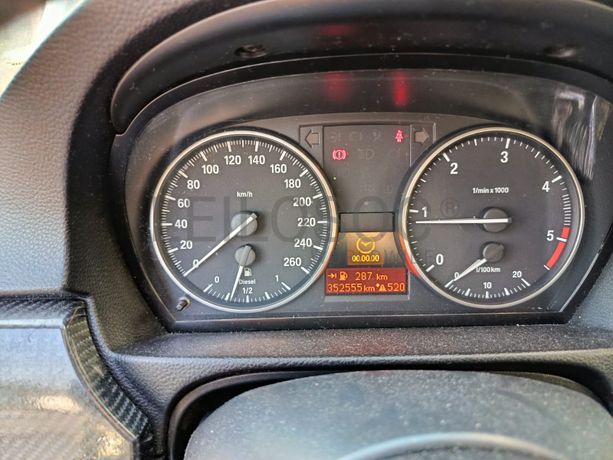 BMW 318 d · Ano 2008