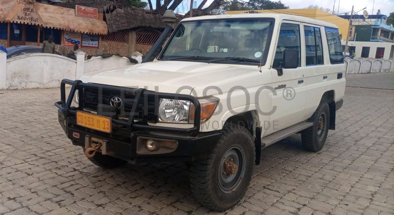 Toyota Land Cruiser - 2,70m