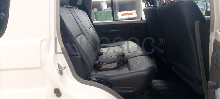 Toyota Land Cruiser - 2,70m