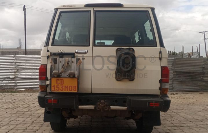 Toyota Land Cruiser - 2,70m