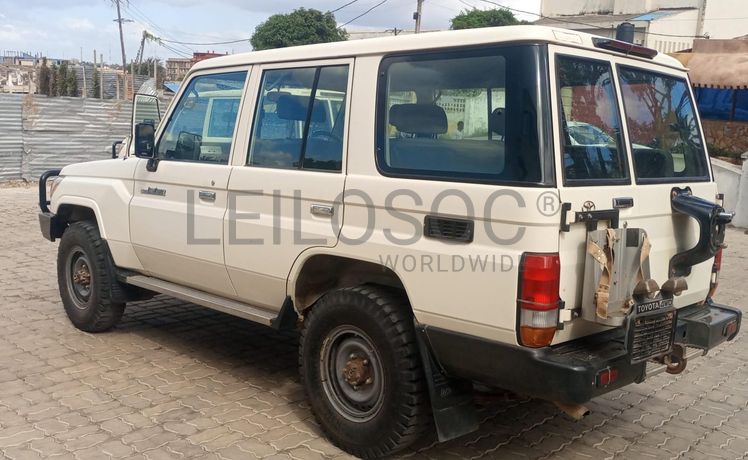 Toyota Land Cruiser - 2,70m