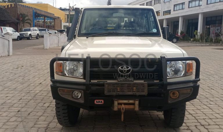 Toyota Land Cruiser - 2,70m