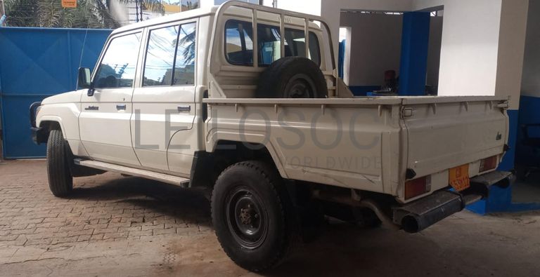 Toyota Land Cruiser - 2,70m