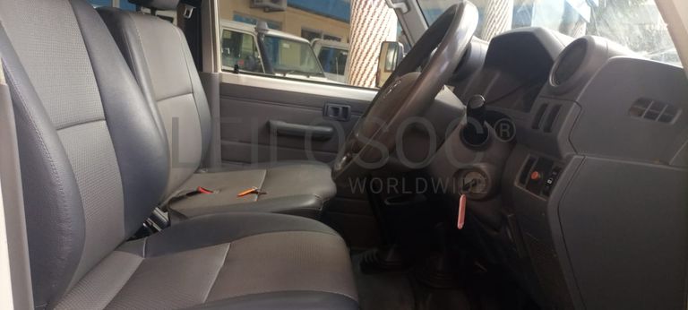 Toyota Land Cruiser - 2,70m