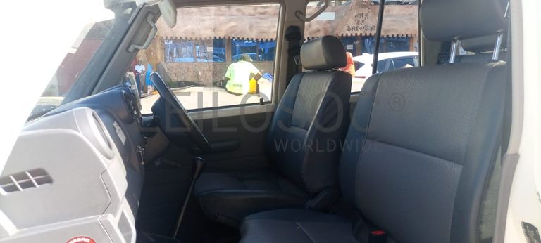 Toyota Land Cruiser - 2,70m