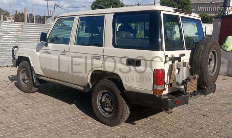 Toyota Land Cruiser - 2,70m