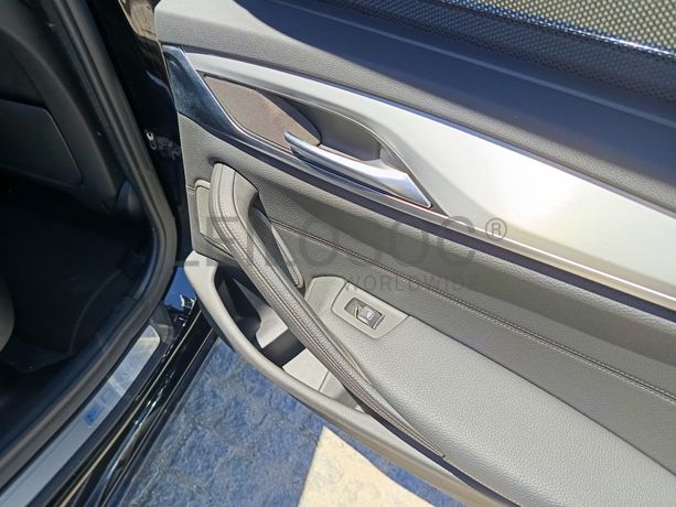 BMW 530 E Plug-in-Hybrid · Ano 2019