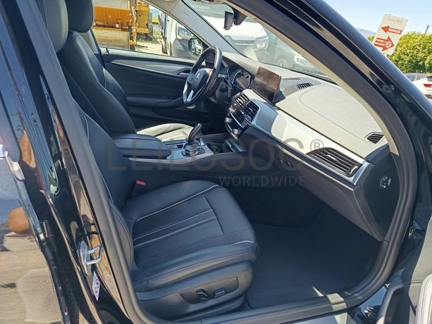 BMW 530 E Plug-in-Hybrid · Ano 2019