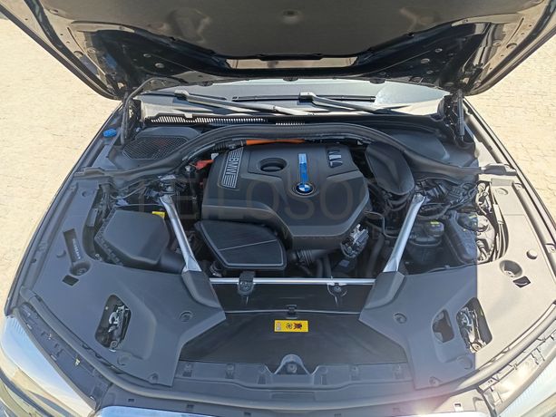 BMW 530 E Plug-in-Hybrid · Ano 2019
