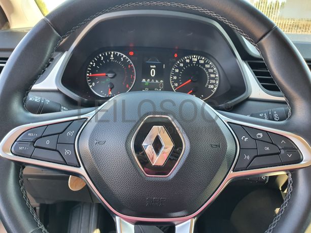 Renault Captur · Ano 2022