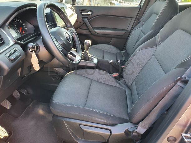 Renault Captur · Ano 2022