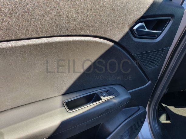 Renault Captur · Ano 2022