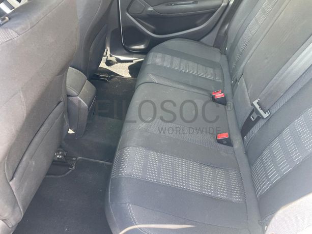 Peugeot 308 · Ano 2017