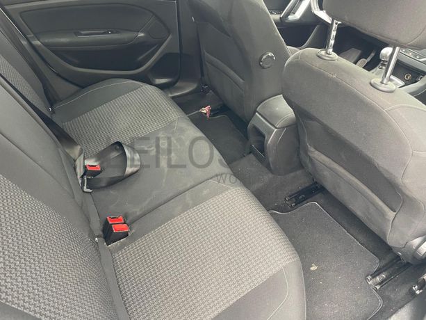 Peugeot 308 · Ano 2017