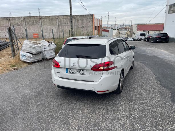 Peugeot 308 · Ano 2017
