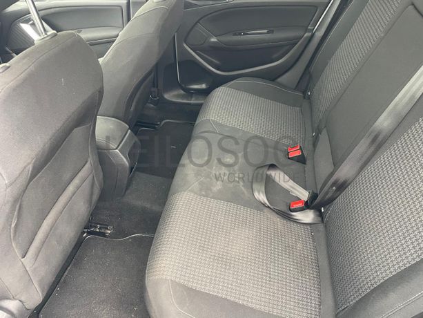 Peugeot 308 · Ano 2017