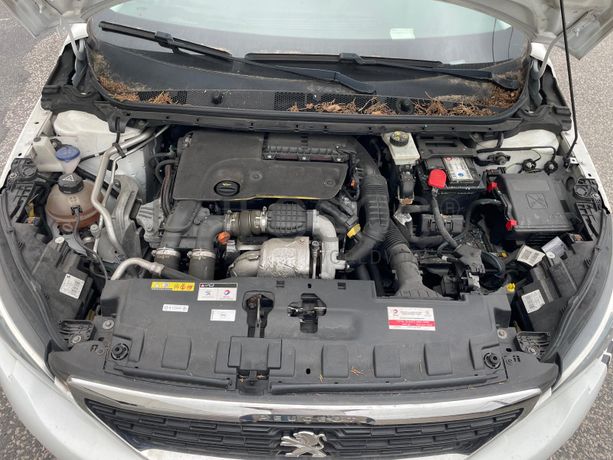 Peugeot 308 · Ano 2017