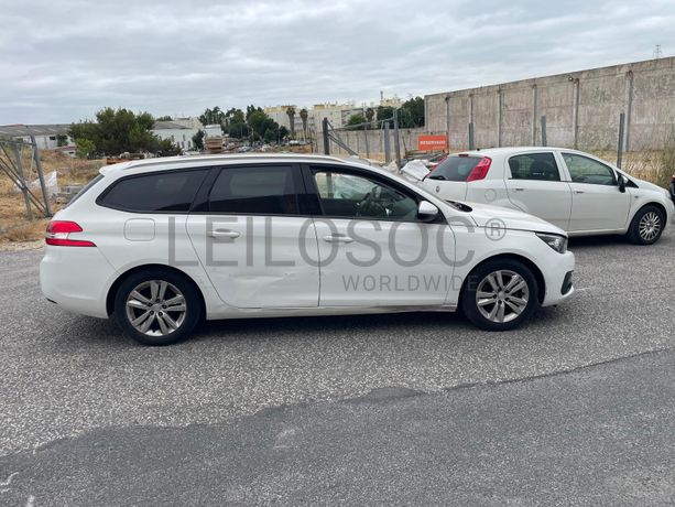 Peugeot 308 · Ano 2017