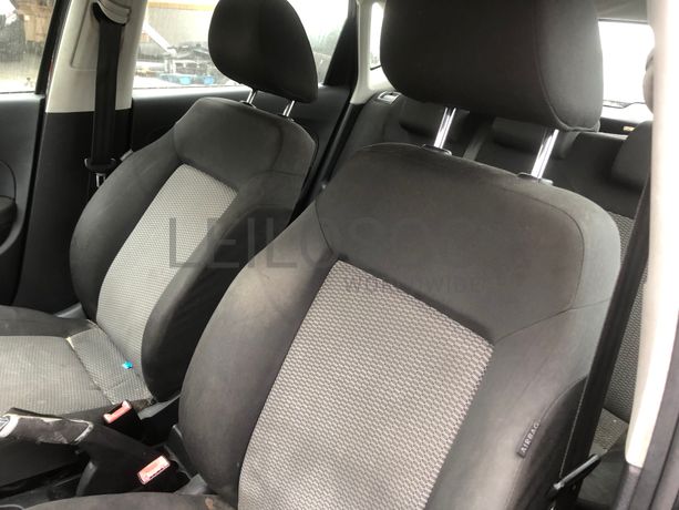 Volkswagen Polo · Ano 2011