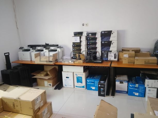Equipamentos de informática e energia