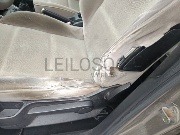 Peugeot 307 · Ano 2004