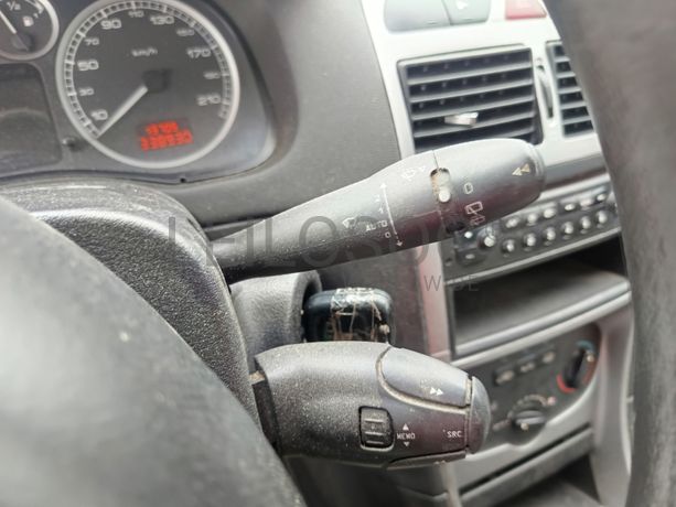 Peugeot 307 · Ano 2004