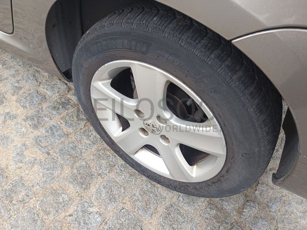 Peugeot 307 · Ano 2004