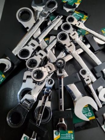 CONJUNTO DE 12 CHAVES BOCA/LUNETA C/ ROQUETE DE CABEÇA FLEXÍVEL