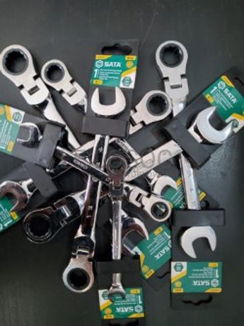 CONJUNTO DE 8 CHAVES BOCA/LUNETA C/ ROQUETE DE CABEÇA FLEXÍVEL