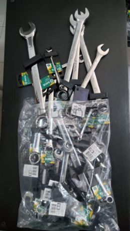 CONJUNTO DE 17 CHAVES REVERSÍVEIS COMBINADAS BOCA / LUNETA C/ ROQUETE