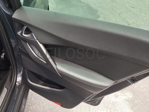 Citroën DS5 2.0 HDi Hybrid4 Allroad · Ano 2013