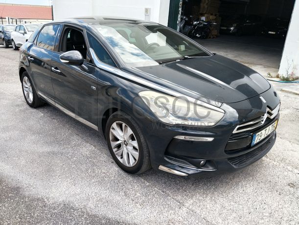 Citroën DS5 2.0 HDi Hybrid4 Allroad · Ano 2013