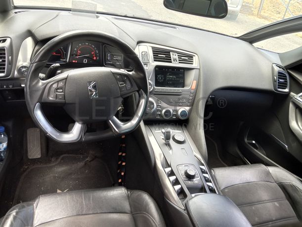 Citroën DS5 2.0 HDi Hybrid4 Allroad · Ano 2013