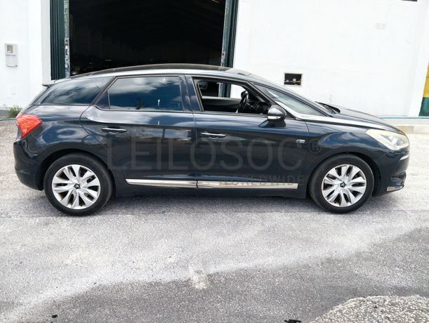 Citroën DS5 2.0 HDi Hybrid4 Allroad · Ano 2013