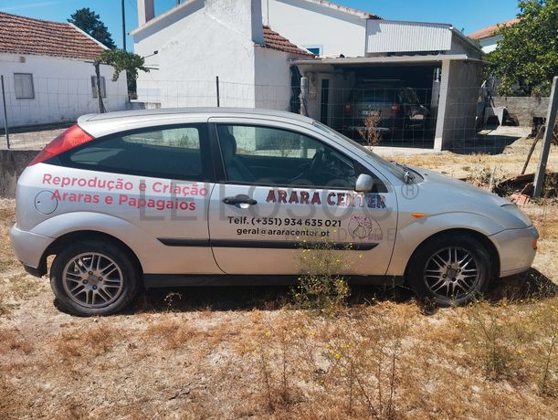 Ford Focus 1.8 TDDi · Ano 2001