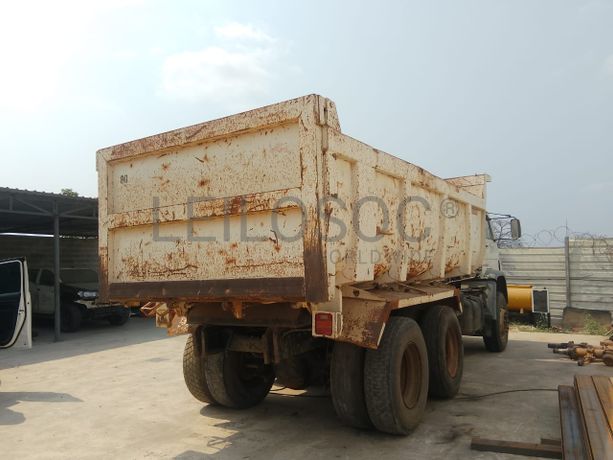 Camião Basculante Volkswagen Worker 31-310