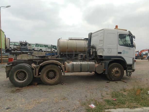 Camião Tractor Volvo FM 440