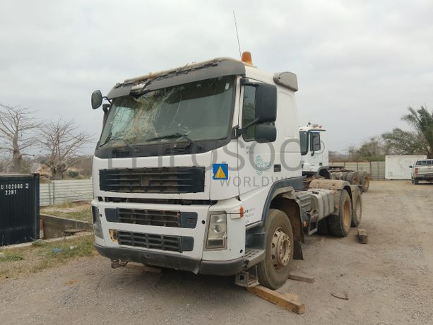 Camião Tractor Volvo FM 440