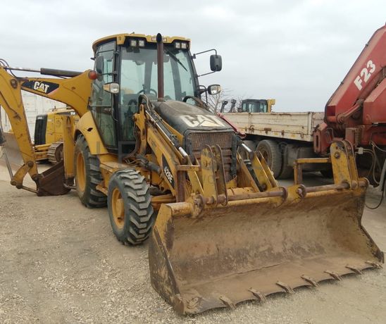 Retroescavadora Caterpillar 428E